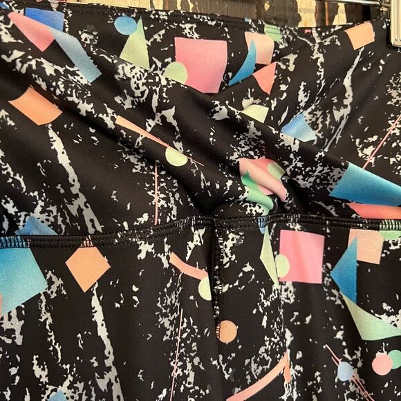 Women’s Zelos Size Small Confetti Leggings. - Picture 4 of 8